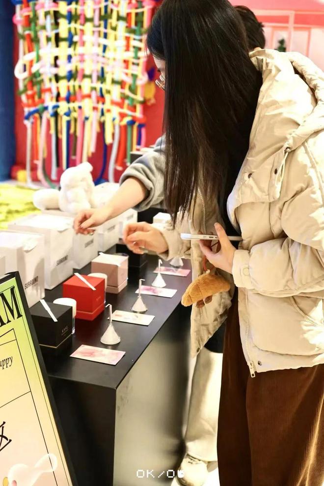 我逛到了超治愈的冬日市集。开元ky棋牌在钱新CBD(图10)