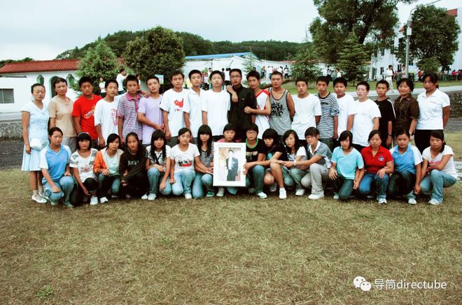 7周年跟随15部纪录片回望开元棋牌试玩512大地震1(图11)